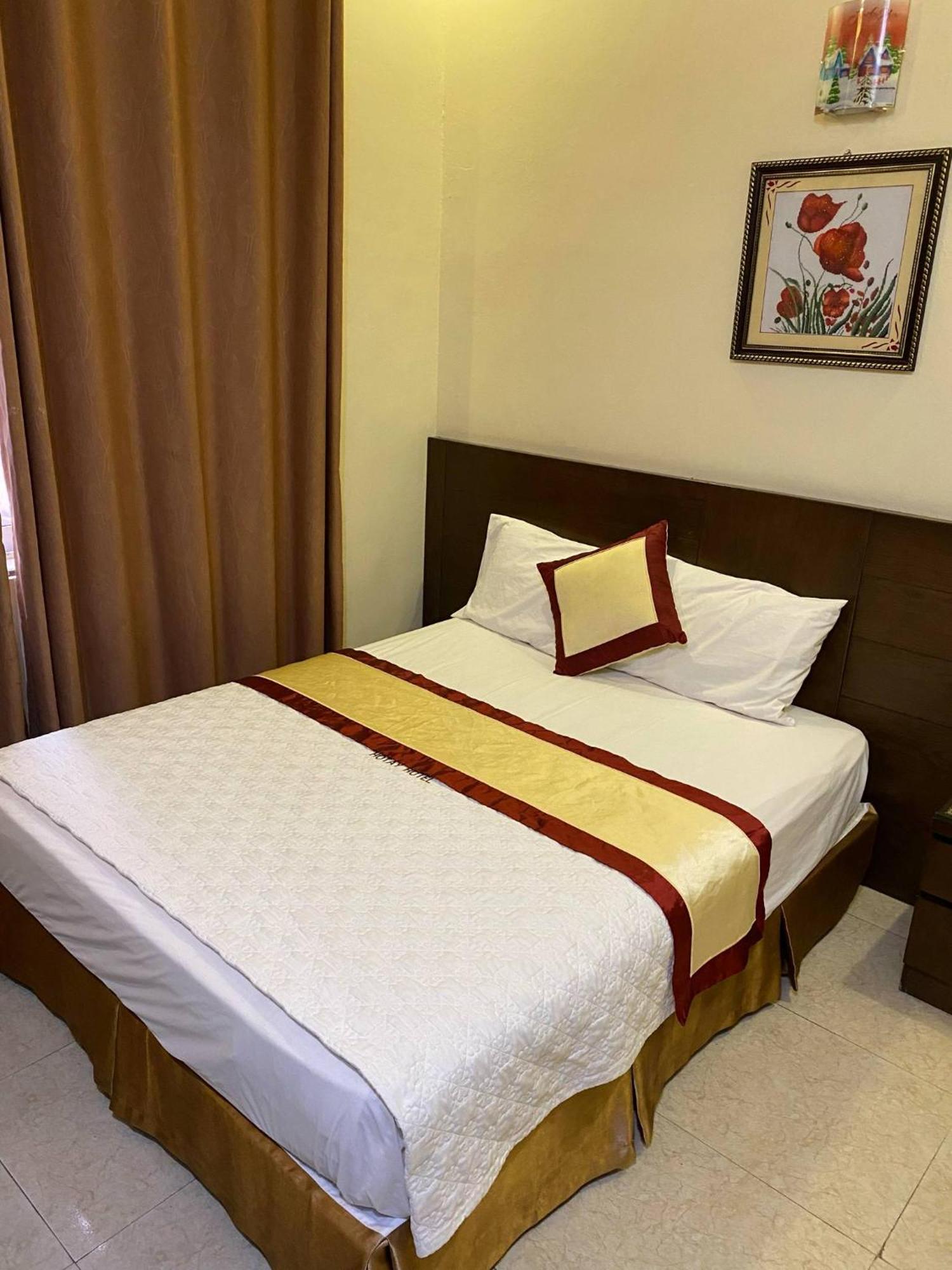 Ho Tay Hotel Ha Long Exterior photo